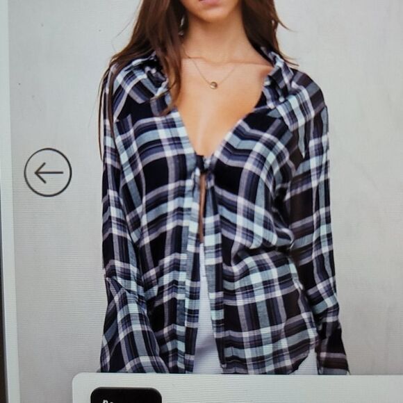 COPY - Some days lovin plaid blouse size large - Picture 2 of 9